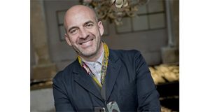 7Pines Resort Sardinia incontra Antonio Marras, un progetto in evoluzione che celebra la Sardegna tra moda, arte e ospitalità