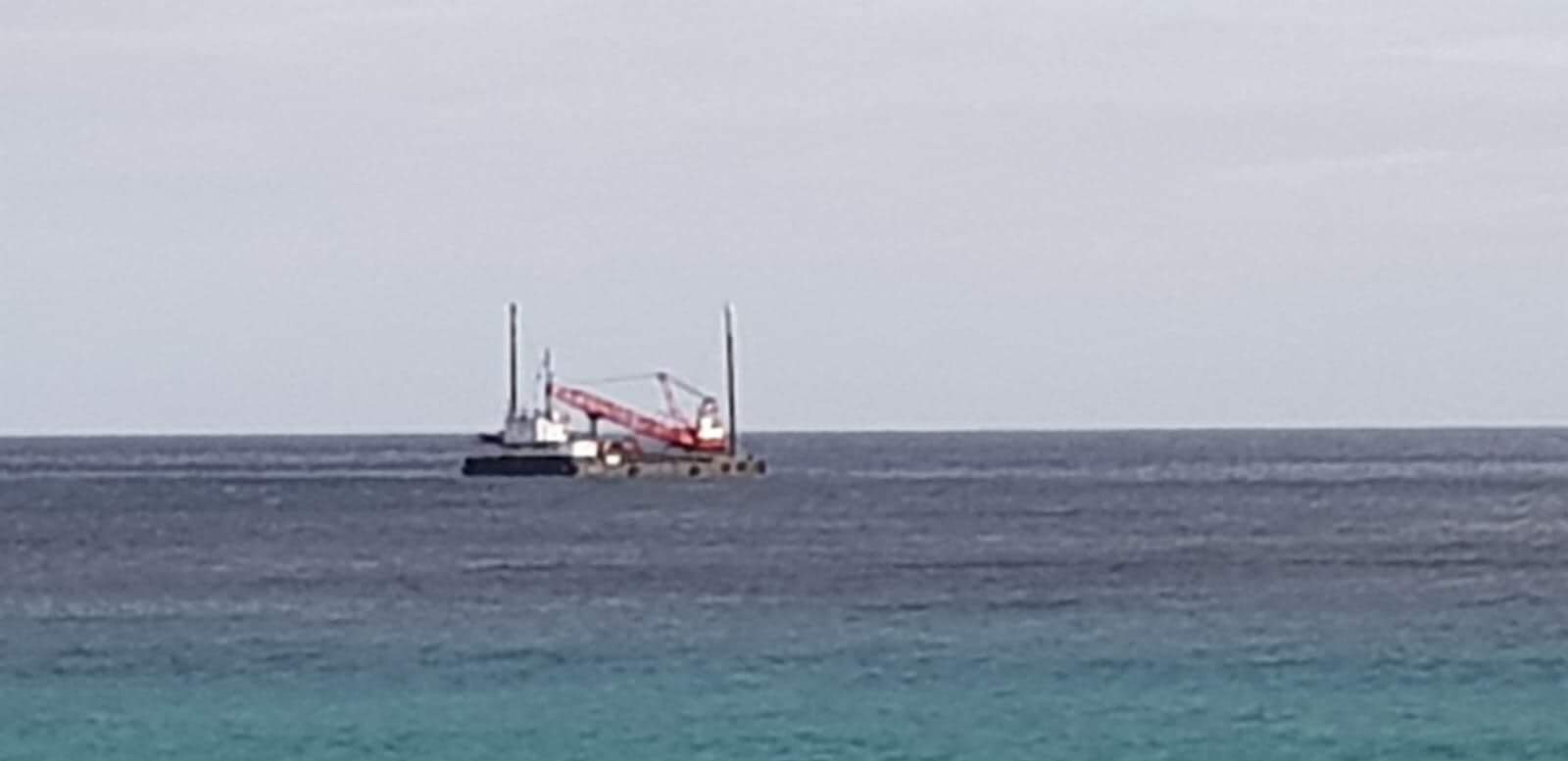 Ma che stanno facendo nel mare di S. Margherita di Pula?