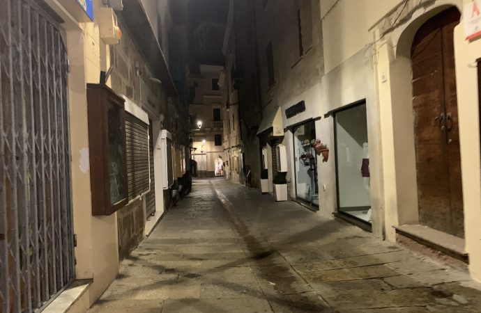 Video-Alghero by night da far paura: un deserto