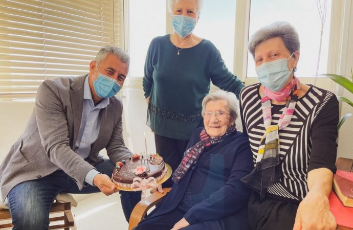 106 anni per la Signora Maria Sechi, gli auguri del Sindaco Conoci