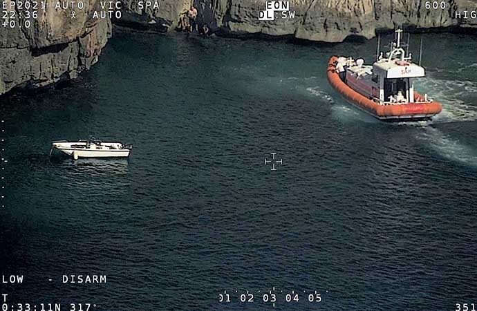 Pesca illegale nella riserva integrale dell’Amp di Capo Caccia-Isola Piana, intervento della Guardia Costiera