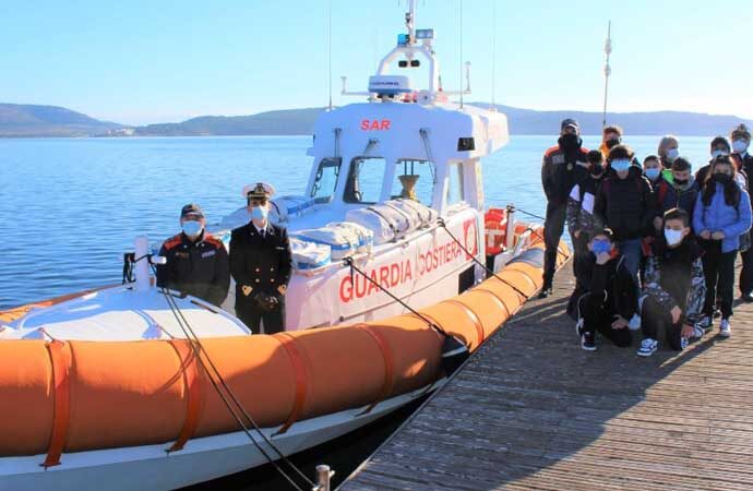 La Guardia Costiera incontra gli studenti della scuola secondaria IC1 di Alghero