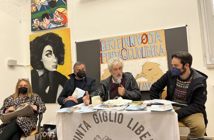 VIDEO -Conferenza stampa del Comitato Punta Giglio Libera: dibattito e un sito per spiegare tutta la storia. La “casa per ferie” è interdetta
