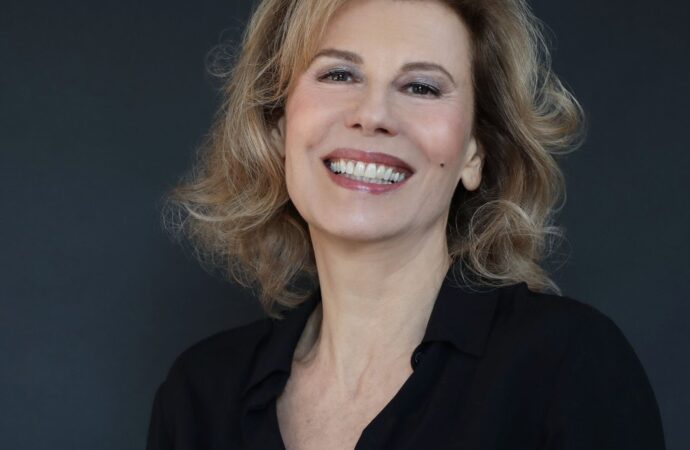 Alzheimer Sardegna fa tappa a Pattada:  con Amas “L’importanza della diagnosi precoce”. Presente la scrittrice romana Daniela Poggi