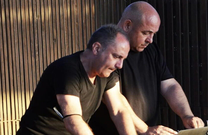 Allee der Kosmonauten (Stefano Idili e Massimiliano Achenza) il duo di elettronica contemporanea pubblica “The Synagogue”
