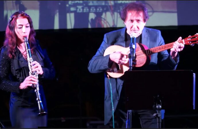 La Scuola Media di Lanusei omaggia Il Cantautore Antonello Colledanchise, nel concerto di fine anno canterà in algherese. Evento storico