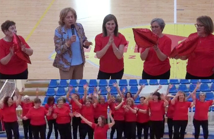 VIDEO – Saggio di ginnastica dell’UTE al PalaManchia. Il plauso al lavoro della prof Vannina Oggiano