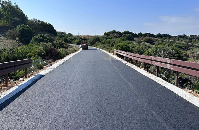 Interventi sulla viabilità del PNNR, domani gli ultimi 200 metri di asfalto presso le località Mamuntanas e Salto Don Peppino