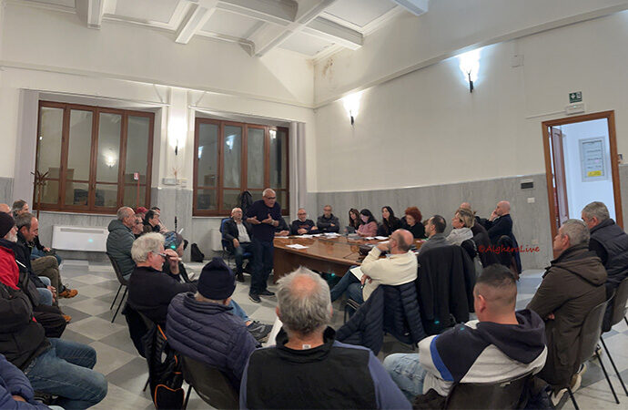VIDEO – Disciplinare dell’AMP – In Commissione il Presidente del Parco Emiliano Orrù ai pescatori: ci sono due posizioni troppo distanti fra loro