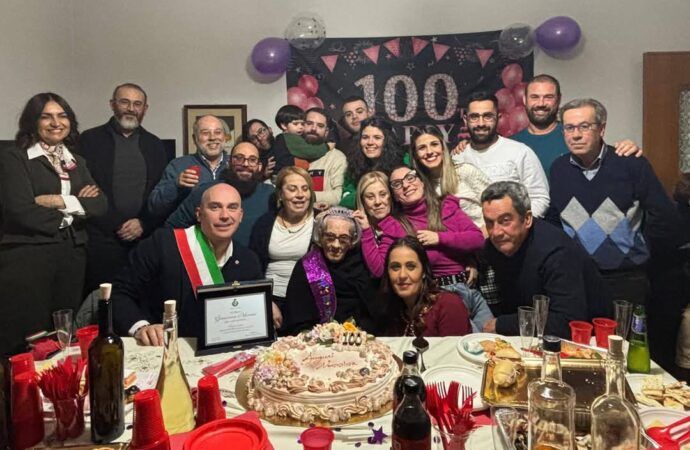 Tissi celebra il centenario di Zia Giovannina Marrosu