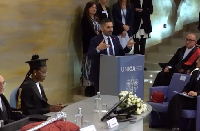 Inaugurazione dell’anno accademico dell’Università di Cagliari. L’assessore Meloni: “Lo Stato taglia, noi incrementiamo i fondi”