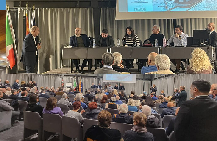 Treno a Idrogeno – Mario Bruno non ha dubbi: quel progetto va rimodulato subito, elettrificare l’intera linea, far passare il tramtreno in città. Collegare Alghero, Sassari e l’Aeroporto.