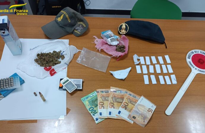 La Guardia di Finanza ha svolto attività di contrasto alla detenzione e spaccio di sostanze stupefacenti durante la Sartiglia