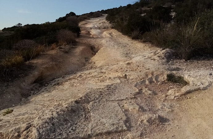 Sella del Diavolo, la natura violata grazie al menefreghismo di chi deve tutelarla: il GrIG chiede l’applicazione dei piani di gestione ZSC
