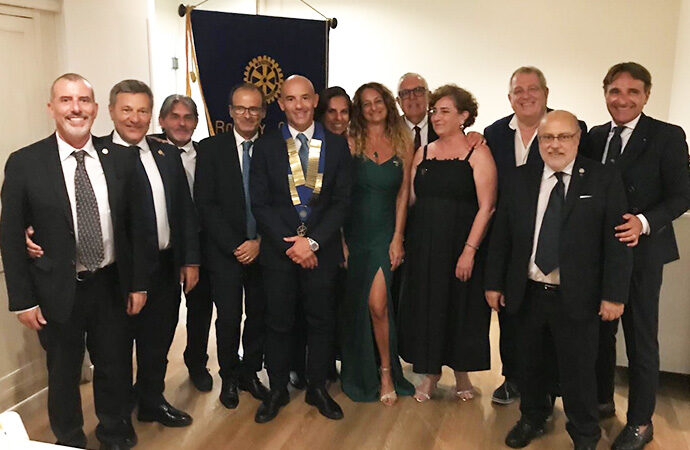 Conviviale del Rotary Club di Alghero a Sa Mandra a sostegno della famiglia Molino: hanno perso l’abitazione e parte del loro Agriturismo. In corso una raccolta fondi