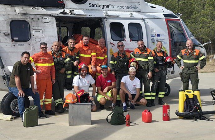 Campagna antincendio 2025: ad Ala’ dei Sardi un bilancio straordinariamente positivo per il Super Puma e il Gruppo AIB elitrasportato di Corpo Forestale e Forestas
