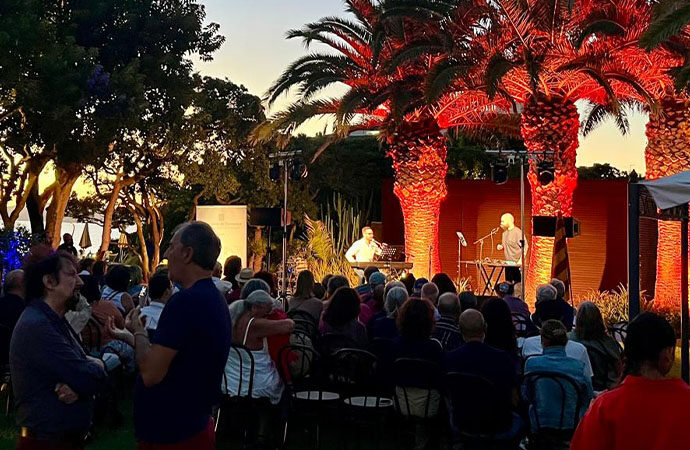 L’Alguer commemora la Diada de Catalunya amb una vetllada de cultura, música i germanor