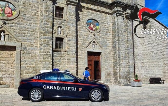 I Carabinieri arrestano un cittadino straniero irregolare, indagato per molestie e violenza sessuale