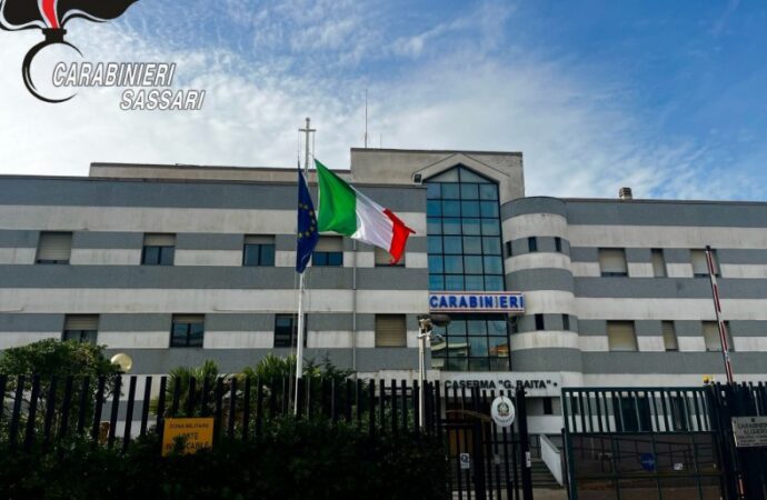 Tenta furto ai danni di uno Studio Sanitario, i Carabinieri arrestano una donna