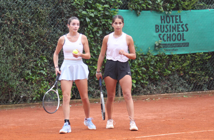 ITF Forte Village, le sorelle Dessolis si qualificano per i quarti di finale del doppio femminile