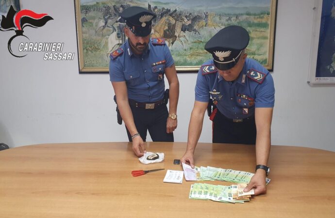 I Carabinieri  arrestano un giovane per detenzione di sostanza stupefacente