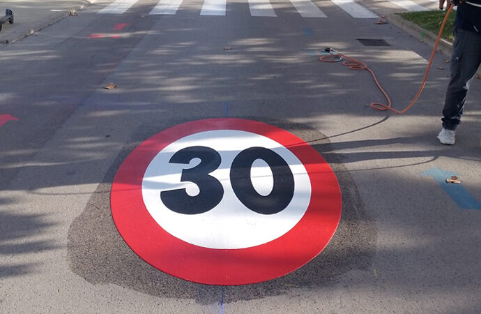 Limiti di velocità, arrivano in città i primi “bolloni 30Km/h”