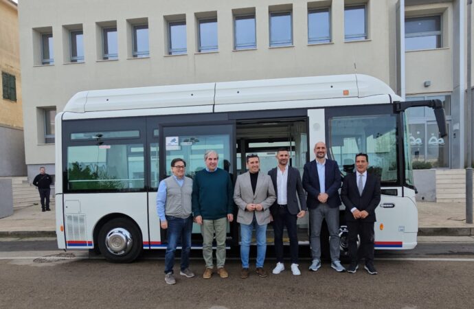 Porto Torres – Autobus elettrico concesso in usufrutto dal Parco Nazionale dell’Asinara ad ATP Sassari