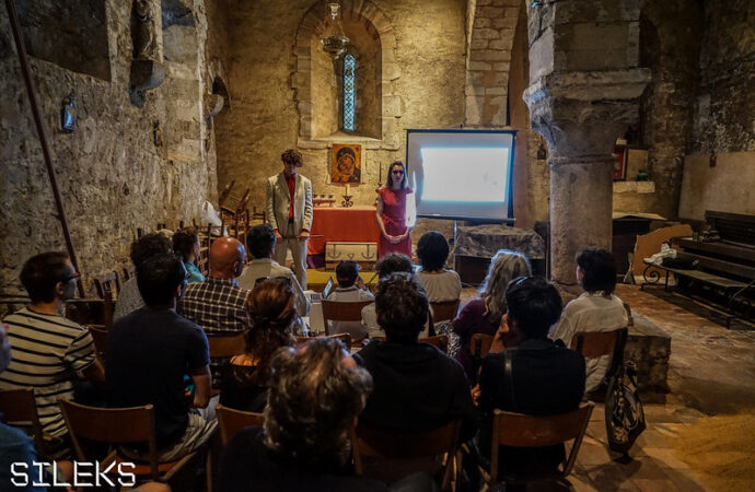 Festivalguer, l’edizione 2025 di arti performative si intitola “Stelle e strade”. Dal 6 al 28 dicembre tredici appuntamenti