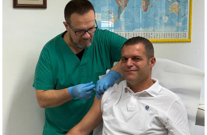 Alghero: il Sindaco Cacciotto diventa testimonial della Campagna vaccinale