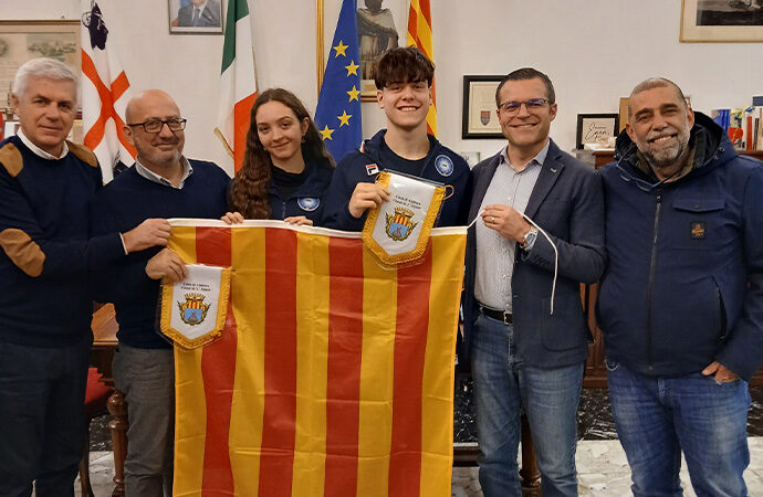 Giulia Isabella Paolino e  Andrea Tuba la coppia del futuro di pattinaggio di figura sul ghiaccio ha salutato Alghero