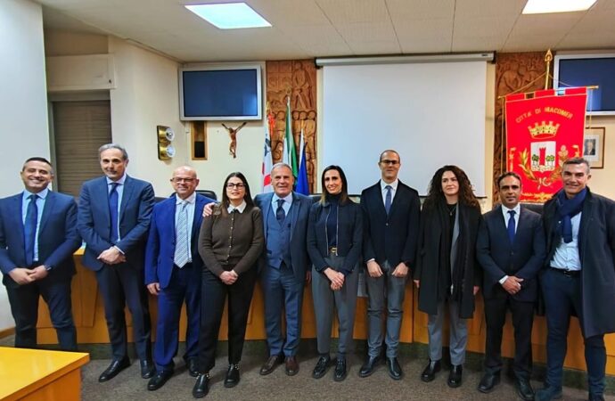 Treno a Idrogeno, a Macomer oggi la cerimonia di avvio dei lavori. Poi tocca ad Alghero con la costruzione della centrale di produzione