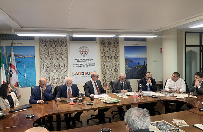 Sa Mesa Nostra 2025: la ristorazione sarda si fa “Ambasciatrice del Gusto”. Record di presenze (oltre 160.000) e una rete d’eccellenza con 357 ristoranti e 480 chef.