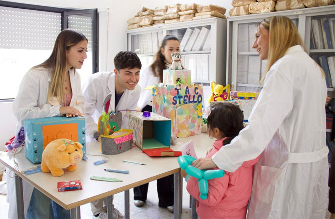 Al Canopoleno i peluche vanno in corsia: torna l’Ospedale dei pupazzi