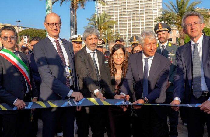 Cerimonia inaugurale a Cagliari della Louis Vuitton 38ª America’s Cup Preliminary Regatta Sardinia. La presidente Todde: “Portare eventi mondiali come questo è un risultato eccezionale”