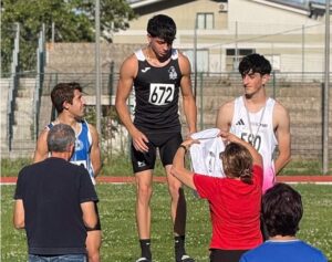 L’algherese Giona Calisai si conferma Campione Sardo dei 400 metri Allievi. E’ qualificazione per i Campionati Italiani Under 18