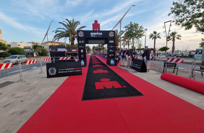 Alghero al centro del mondo con IRONMAN 70.3 – Tutto è pronto per il grande appuntamento tra i più attesi nel panorama del triathlon e degli sport endurance