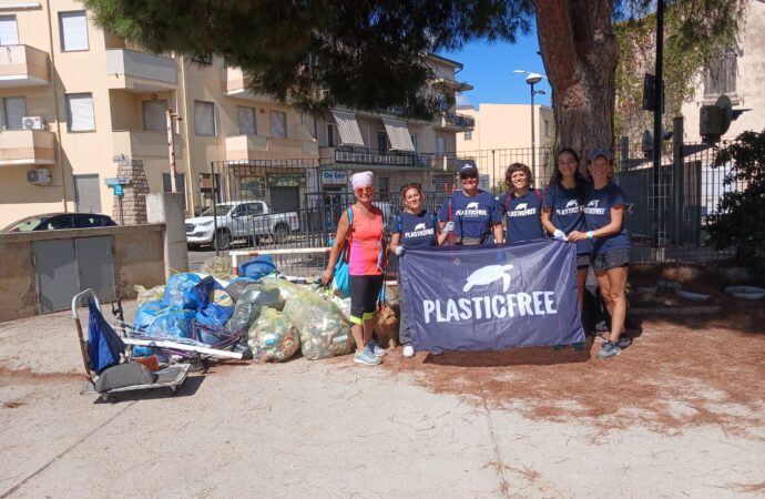 Ad Alghero l’attività di Plastic Free Onlus, recuperati  60 Kg di rifiuti nella zona della stazione