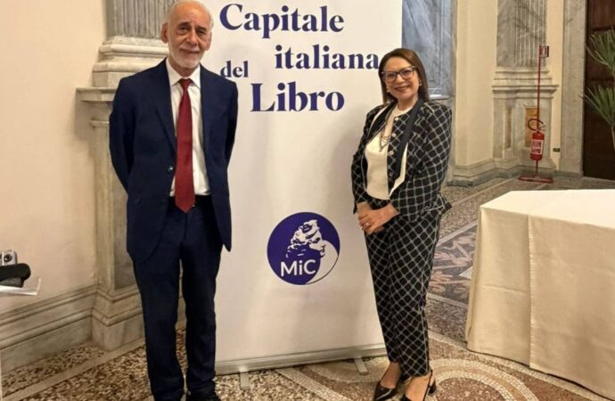 Iglesias e Nuoro sono le città sarde finaliste per il titolo di Capitale italiana del libro 2027