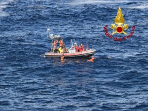 Stintino – La persona ricercata in mare da ieri è stata individuata dai Sommozzatori dei Vigili del Fuoco